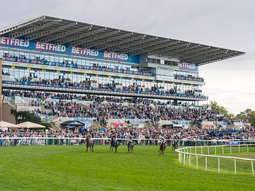 Raise £250 with Doncaster Racecourse