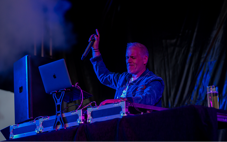 Chris Moyles DJ set at Doncaster Racecourse